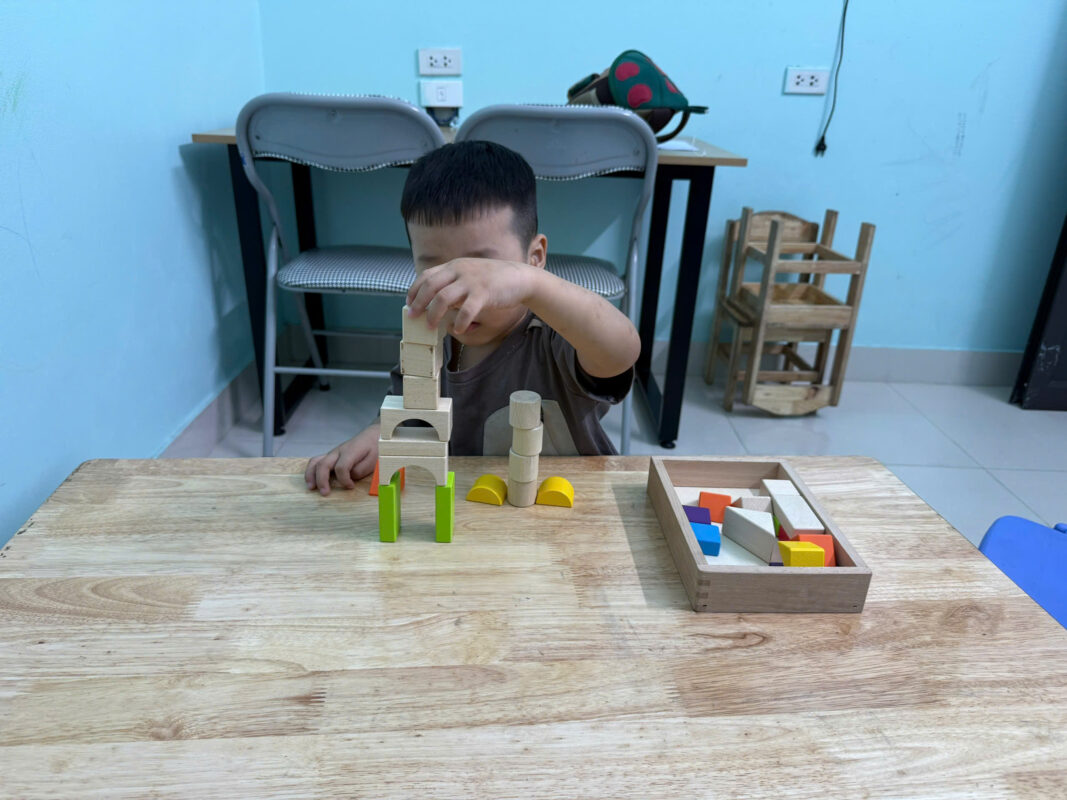 Cùng tìm hiểu điều hoà cảm giác (sensory regulation) cho trẻ
